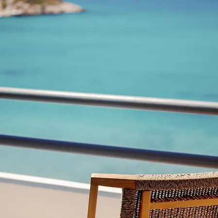 Armia Experience Vari (Syros)