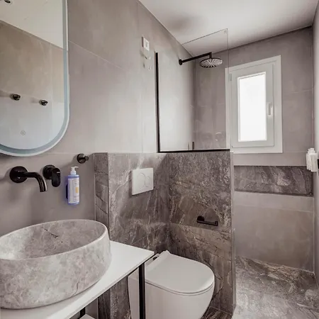 Armia Experience 4* Vari (Syros)