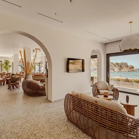 Hotel Armia Experience Vari (Syros)